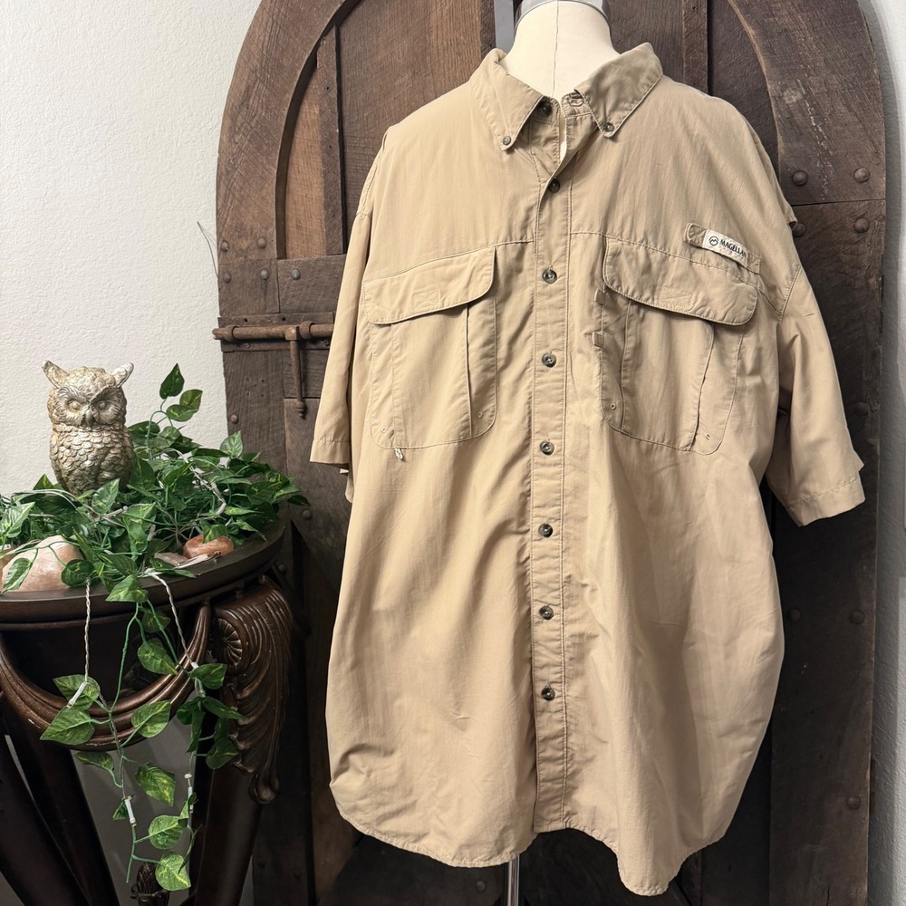 Magellan Outdoors Fishing Shirt 2XL Khaki Tan Short Sleeve Ventilated Utility